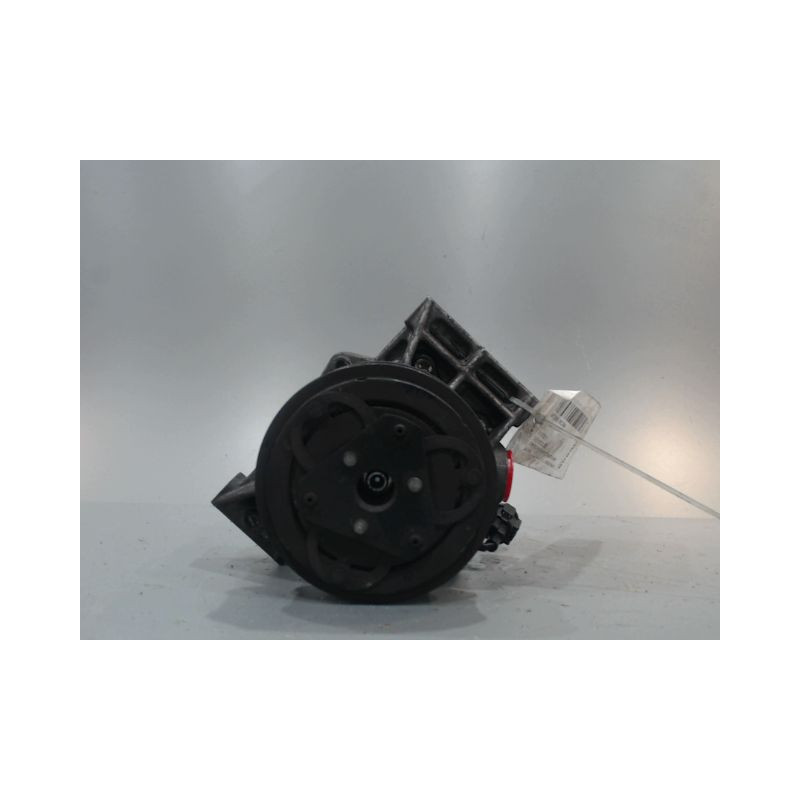 COMPRESSEUR AIR CONDITIONNE NISSAN MICRA