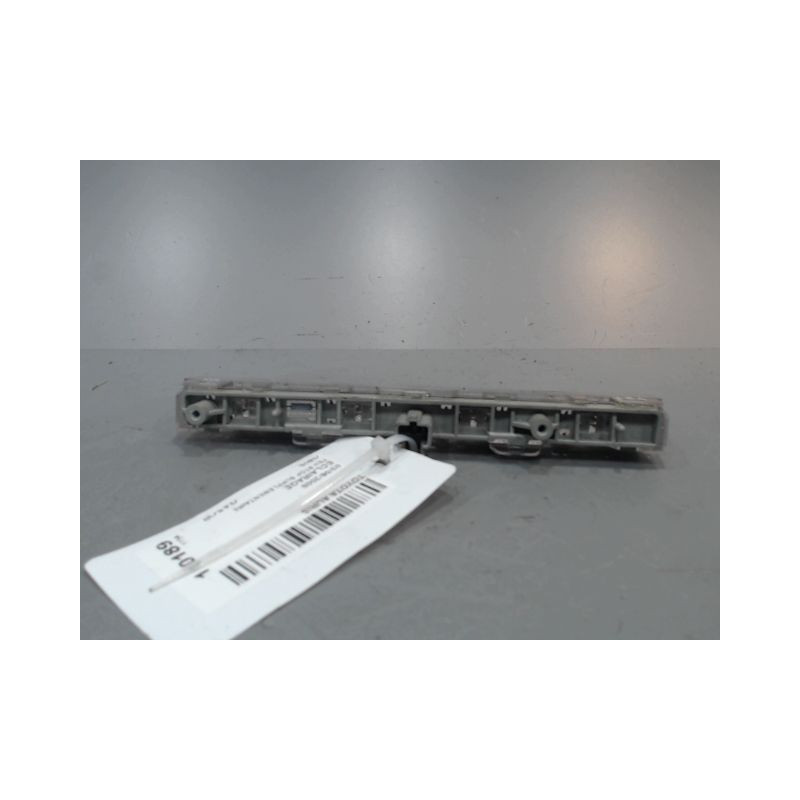 FEUX STOP SUPPLEMENTAIRE TOYOTA AURIS