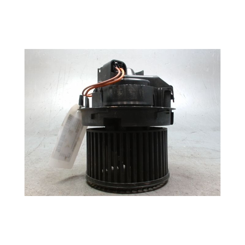 MOTEUR VENTILATEUR CHAUFFAGE TOYOTA AYGO 5P