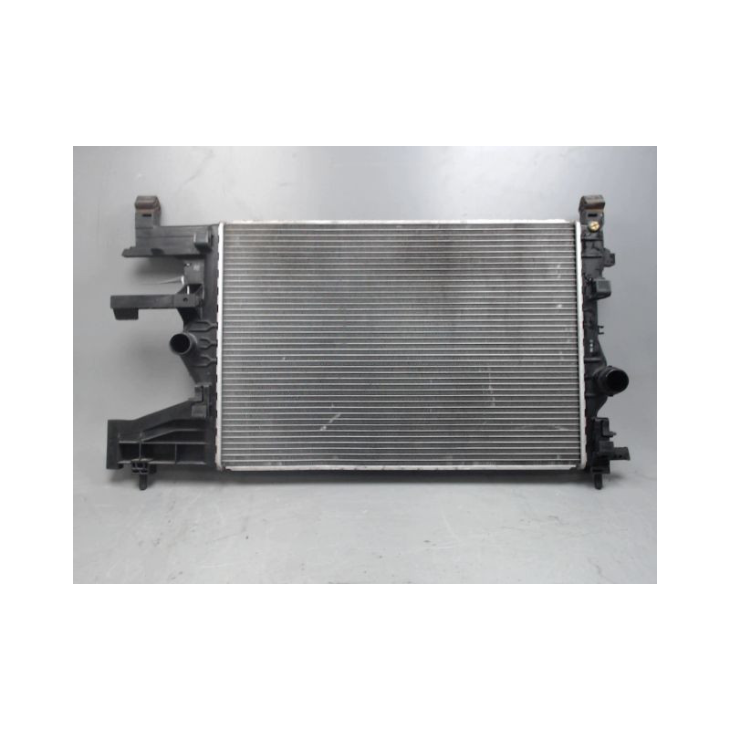 RADIATEUR OPEL ASTRA