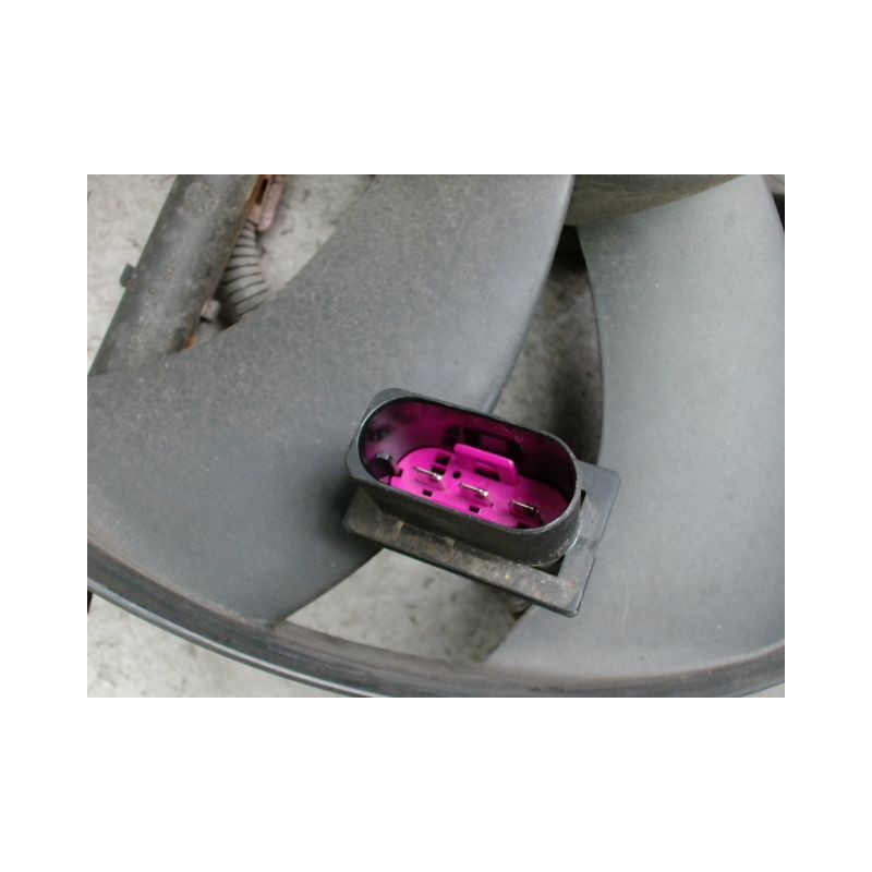 MOTEUR VENTILATEUR RADIATEUR VOLKSWAGEN POLO 2005-
