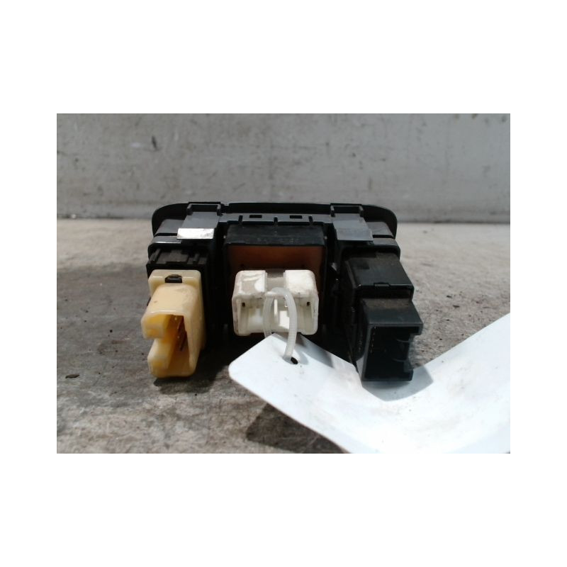 COMMANDE RETROVISSEUR EXTERIEUR ELECTRIQUE TOYOTA YARIS -2003