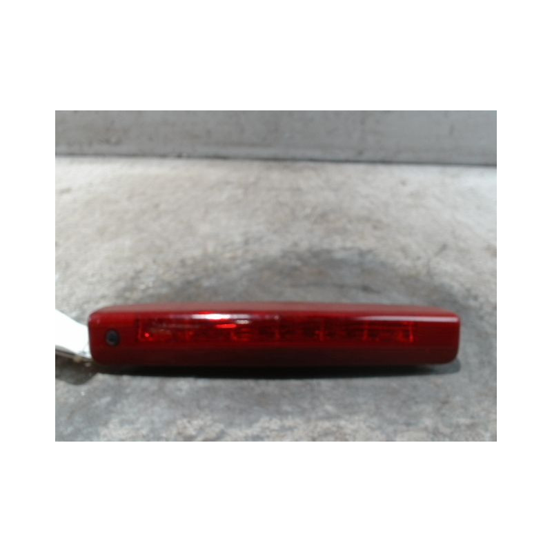 FEUX STOP SUPPLEMENTAIRE OPEL ASTRA 2004-