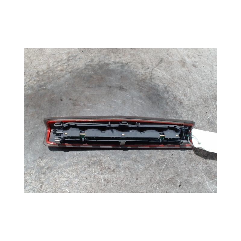 FEUX STOP SUPPLEMENTAIRE OPEL ASTRA 2004-