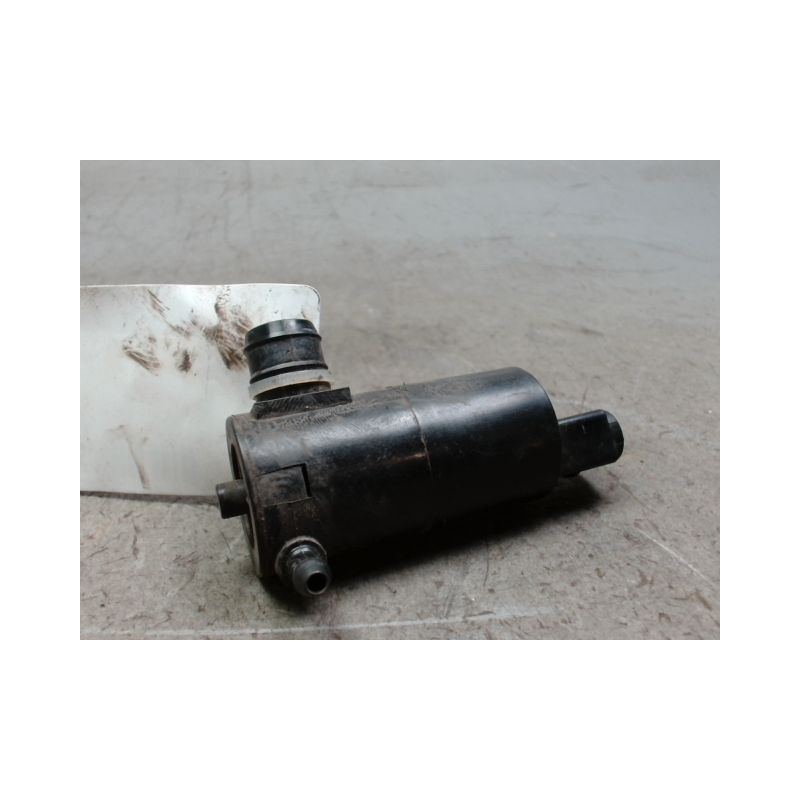 POMPE LAVE-GLACE AVANT SUZUKI SPLASH