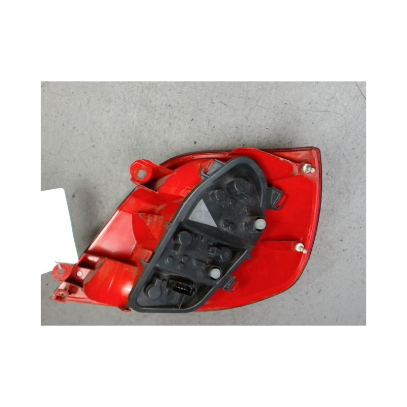 FEU ARRIERE GAUCHE  RENAULT CLIO III 2005-