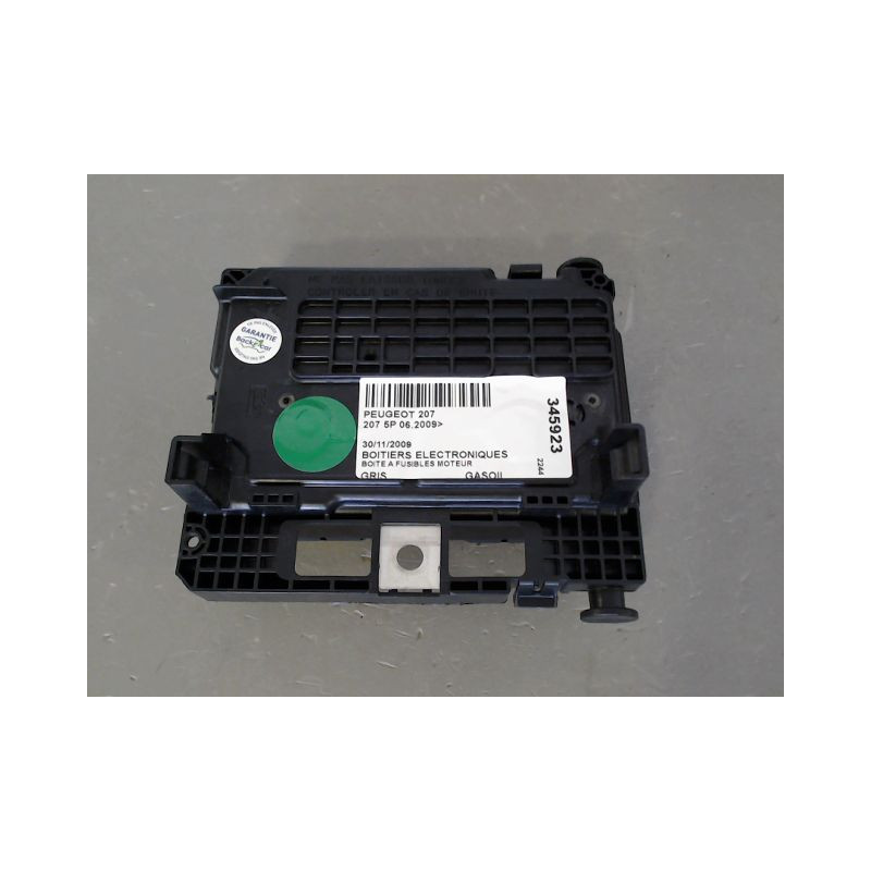 BOITE A FUSIBLES PEUGEOT 207 2009-
