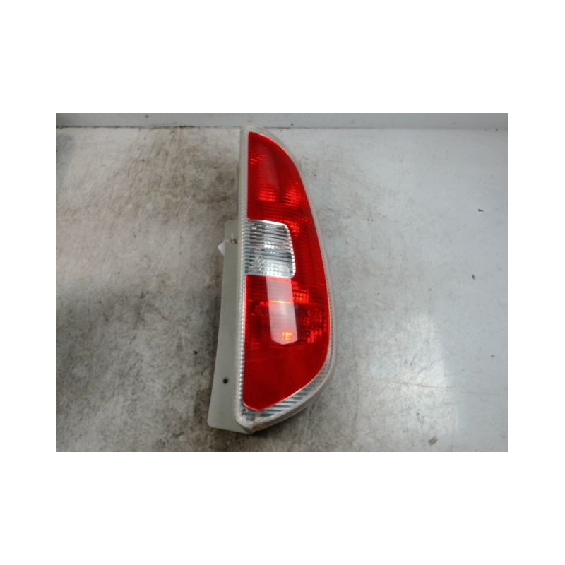 FEU ARRIERE DROIT SKODA ROOMSTER