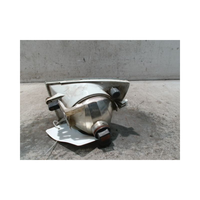 PHARE ANTIBROUILLARD AVANT DROIT SKODA ROOMSTER