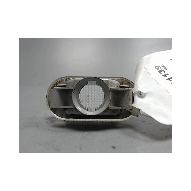 REPETITEUR AILE DROIT NISSAN QHASQAI 2007-