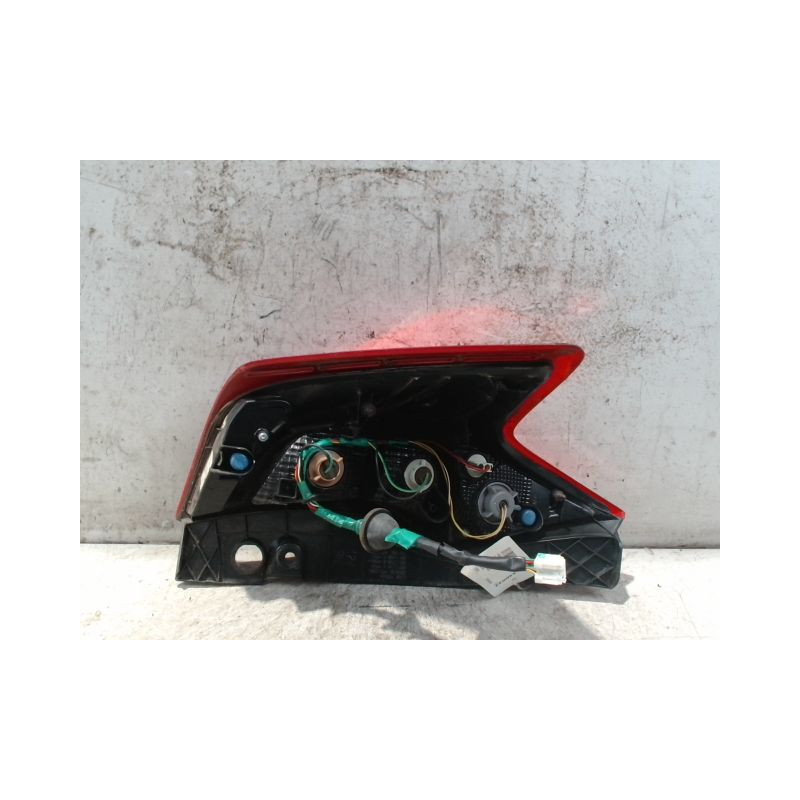 FEU ARRIERE DROIT NISSAN NOTE