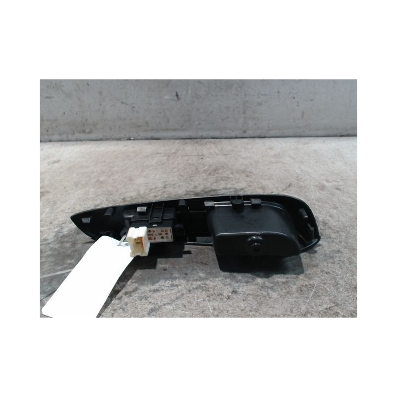 COMMANDE LEVE-GLACE PORTE ARG NISSAN NOTE
