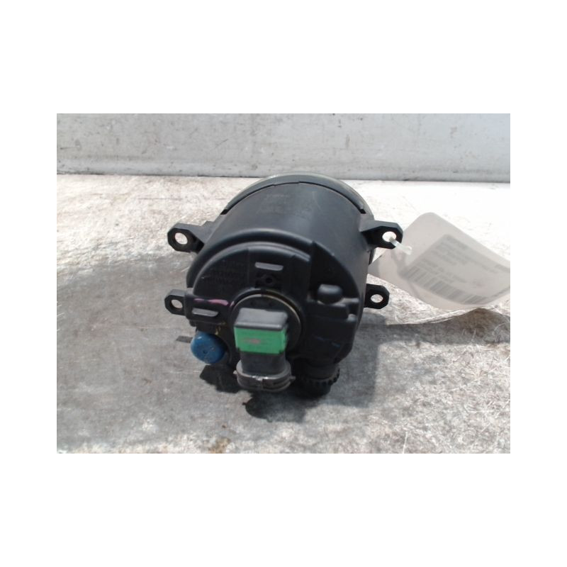 PHARE ANTIBROUILLARD AVANT GAUCHE TOYOTA YARIS 2005-