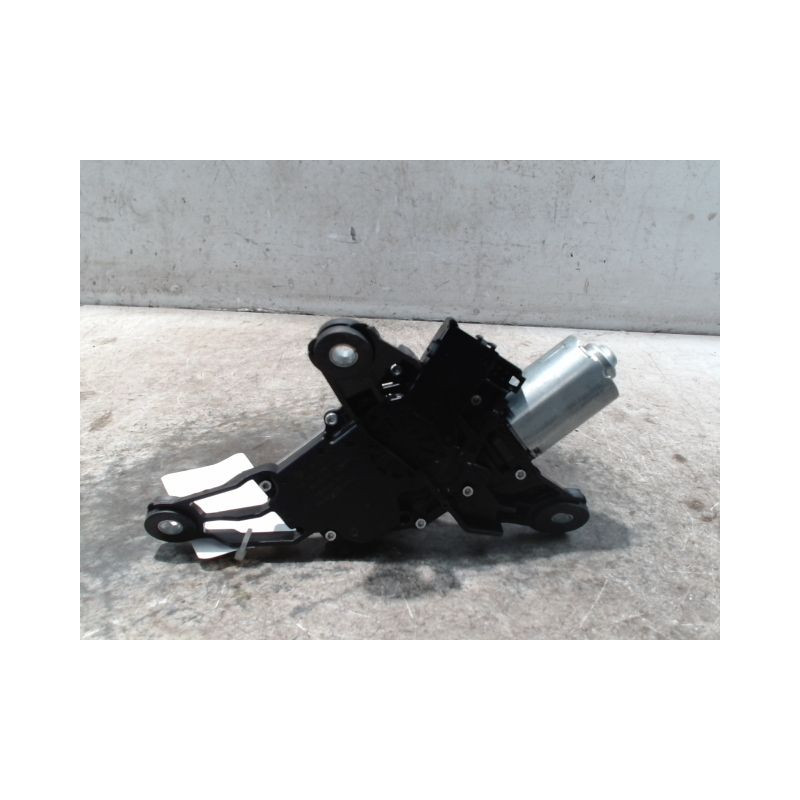 MOTEUR ESSUIE-GLACE ARRIERE TOYOTA YARIS 2005-