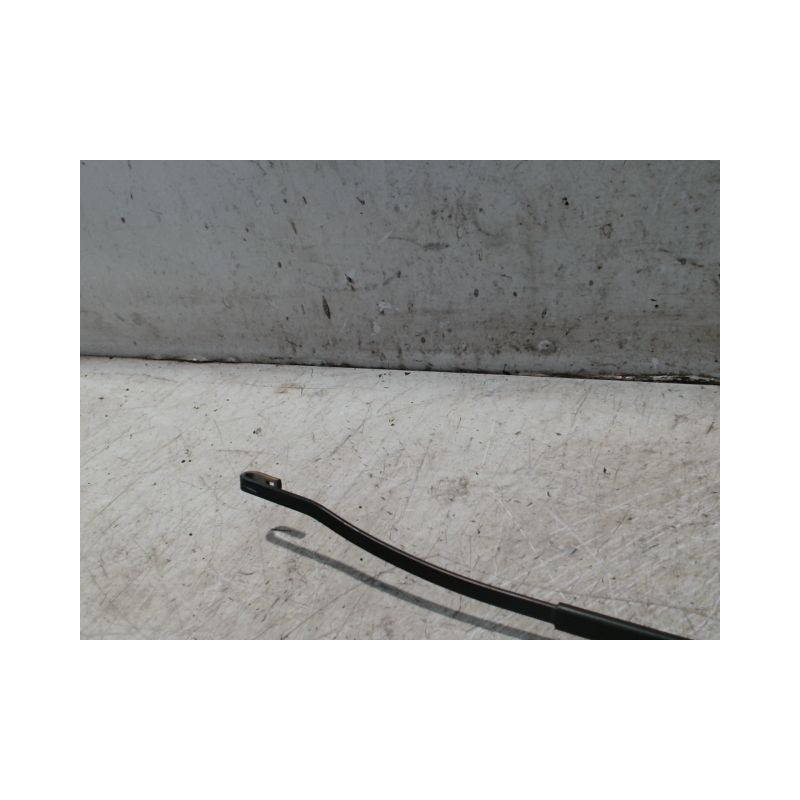 BRAS ESSUIE-GLACE AVANT DROIT TOYOTA YARIS 2005-
