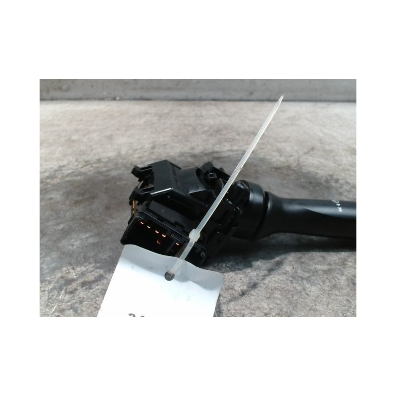 COMMANDE ESSUIE GLACE TOYOTA YARIS 2005-