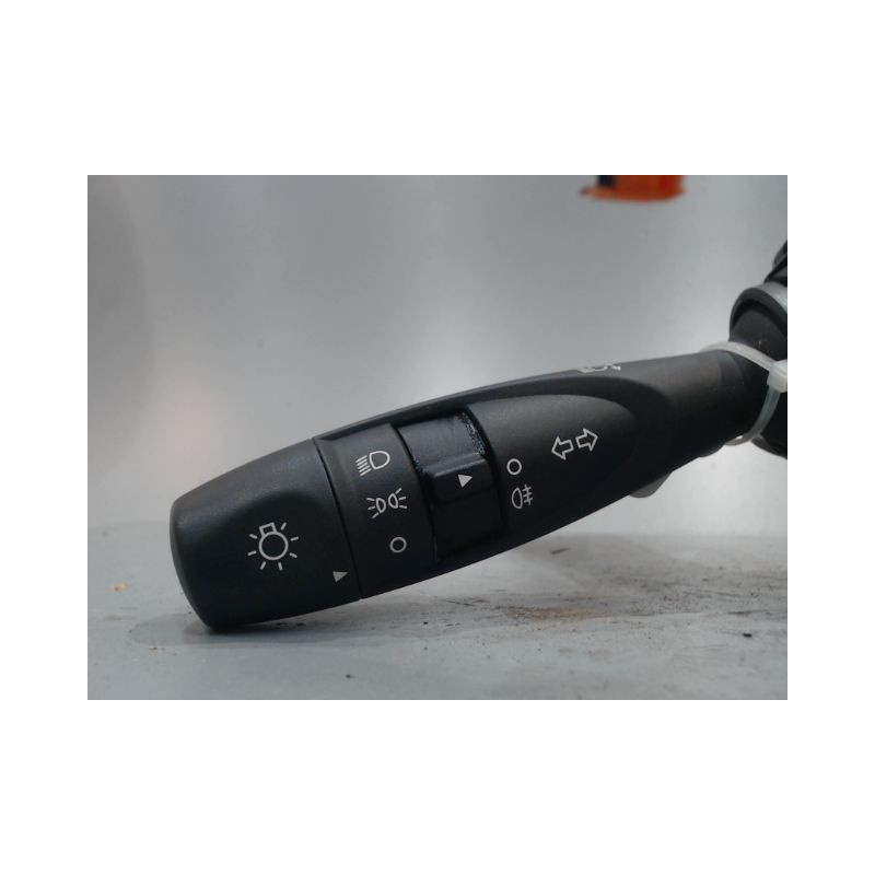 COMMANDE CLIGNOTANT HYUNDAI I10