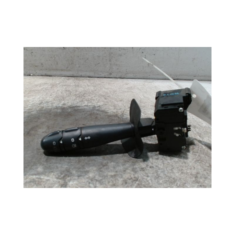 COMMANDE CLIGNOTANT RENAULT CLIO II PH.2 01-06