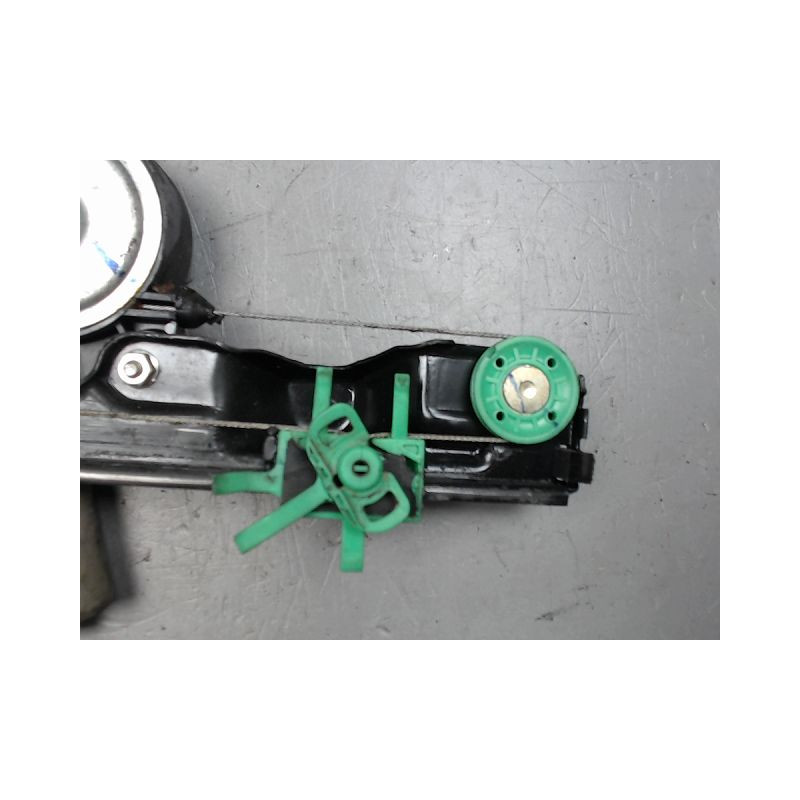 MECANISME+MOTEUR LEVE-GLACE AVANT GAUCHE FIAT PUNTO 2003-