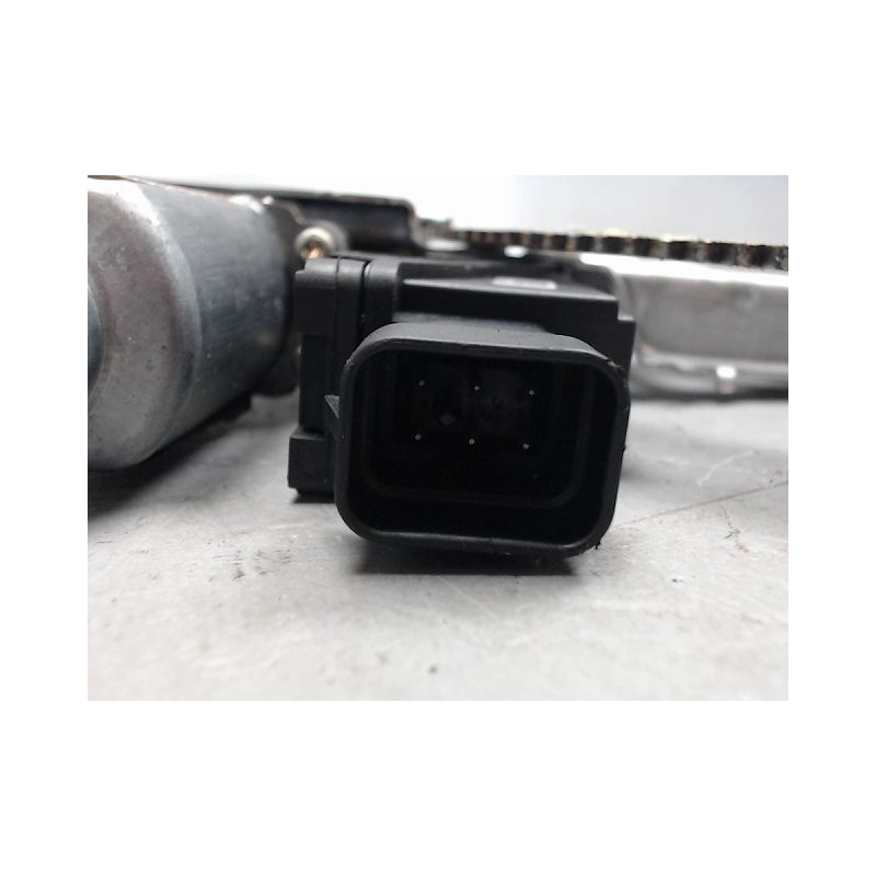 MECANISME+MOTEUR LEVE-GLACE AVANT GAUCHE OPEL CORSA 03-06