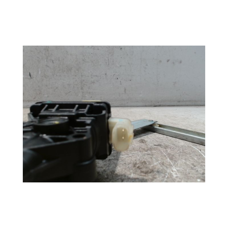 MECANISME+MOTEUR LEVE-GLACE ARRIERE DROIT NISSAN NOTE