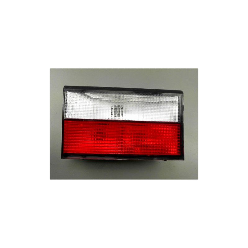 FEU ARRIERE INTERIEUR GAUCHE CITROEN XANTIA 97-2002