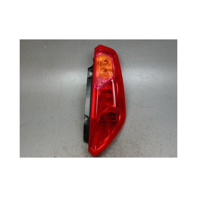 FEU ARRIERE DROIT FIAT PUNTO