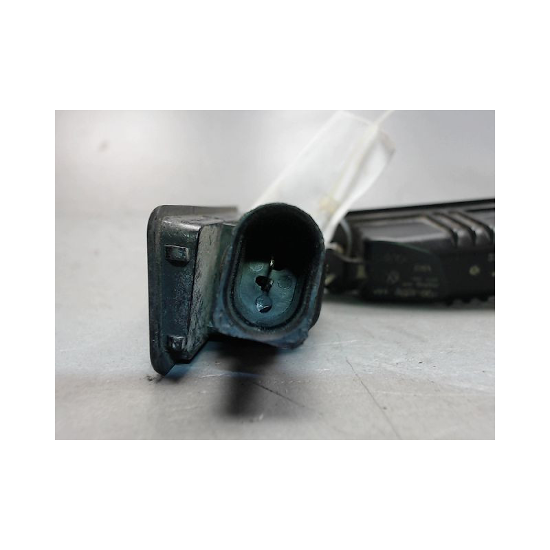 ECLAIREUR PLAQUE DE POLICE VOLKSWAGEN POLO 2009-