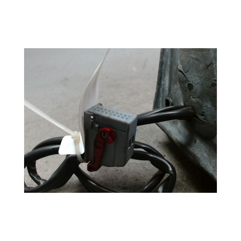 RETROVISEUR EXTERIEUR ELECTRIQUE GAUCHE FIAT STILO 5P