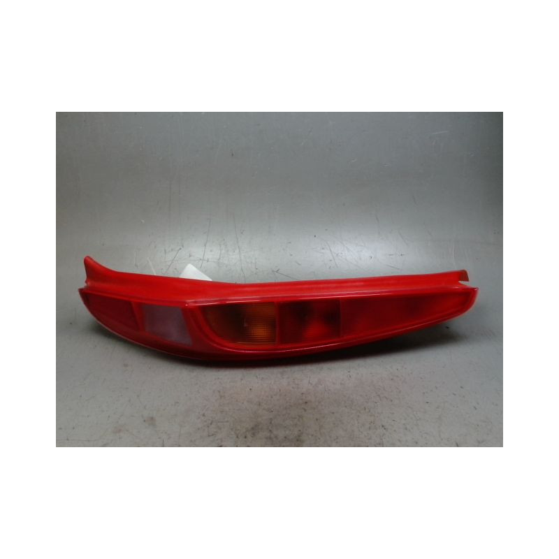 FEU ARRIERE DROIT FIAT PUNTO 2003-