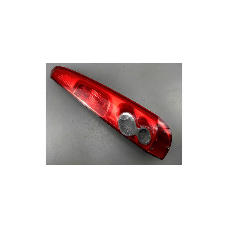 FEU ARRIERE DROIT FORD FIESTA 05-2008