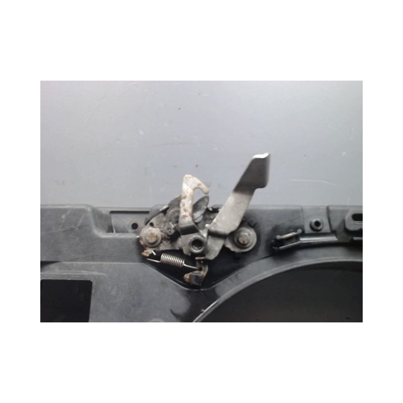 SUPPORT RADIATEUR PEUGEOT 307 SW 2005-