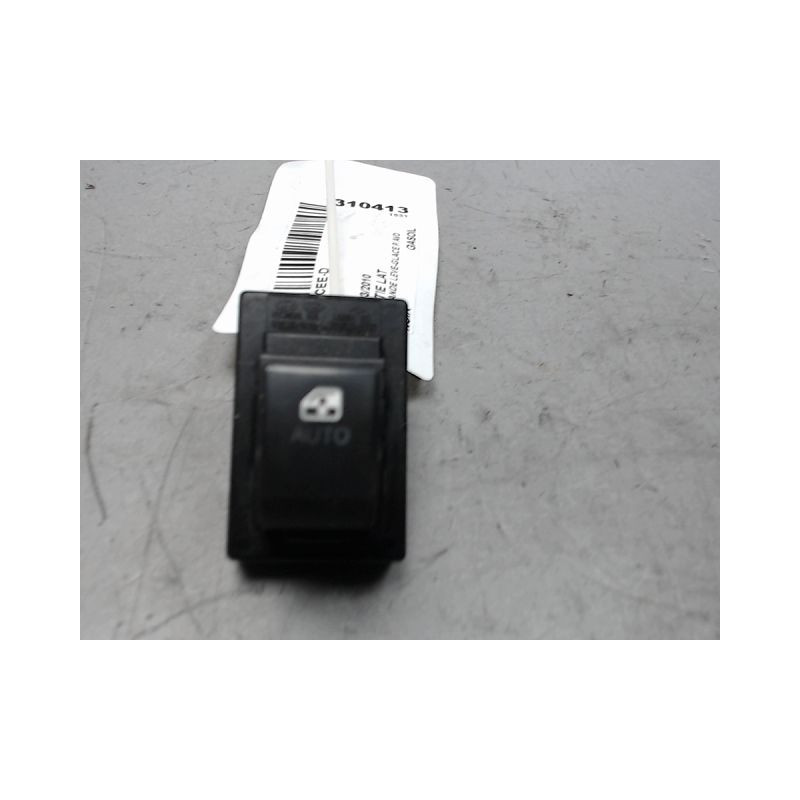 COMMANDE LEVE-GLACE PORTE AVD KIA CEE-D