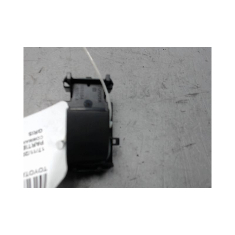 COMMANDE LEVE-GLACE PORTE AVD TOYOTA YARIS CRO