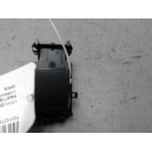 COMMANDE LEVE-GLACE PORTE AVD TOYOTA YARIS CRO