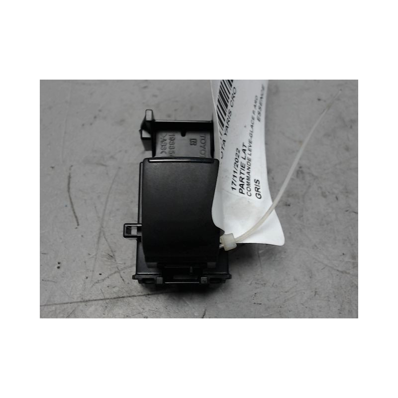 COMMANDE LEVE-GLACE PORTE ARD TOYOTA YARIS CRO