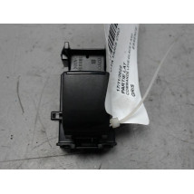 COMMANDE LEVE-GLACE PORTE ARD TOYOTA YARIS CRO