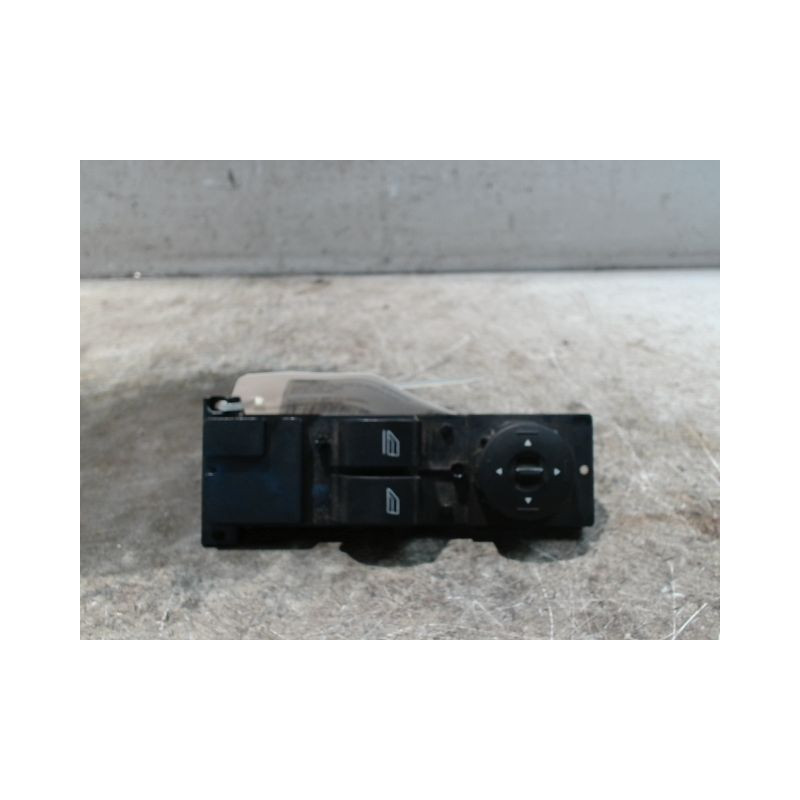COMMANDE LEVE-GLACE PORTE AVG FORD FOCUS 2008-