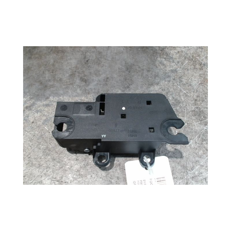 POIGNEE INTERIEURE PORTE AVANT DROIT FORD FOCUS 2008-