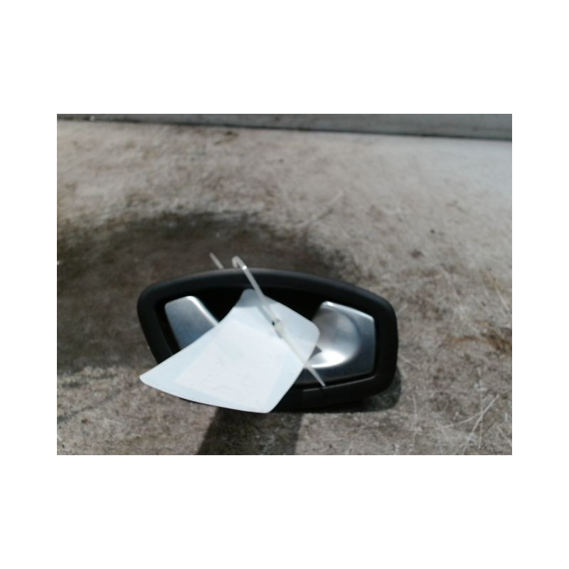 POIGNEE INTERIEURE PORTE AVANT DROIT RENAULT LAGUNA III 2009-