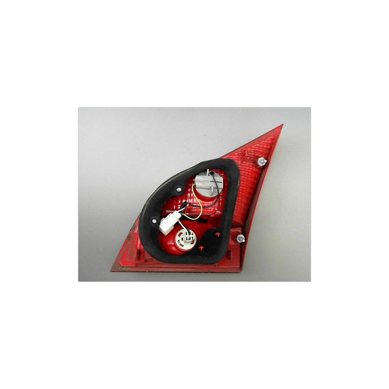 FEU ARRIERE INTERIEUR GAUCHE KIA VENGA 10-15