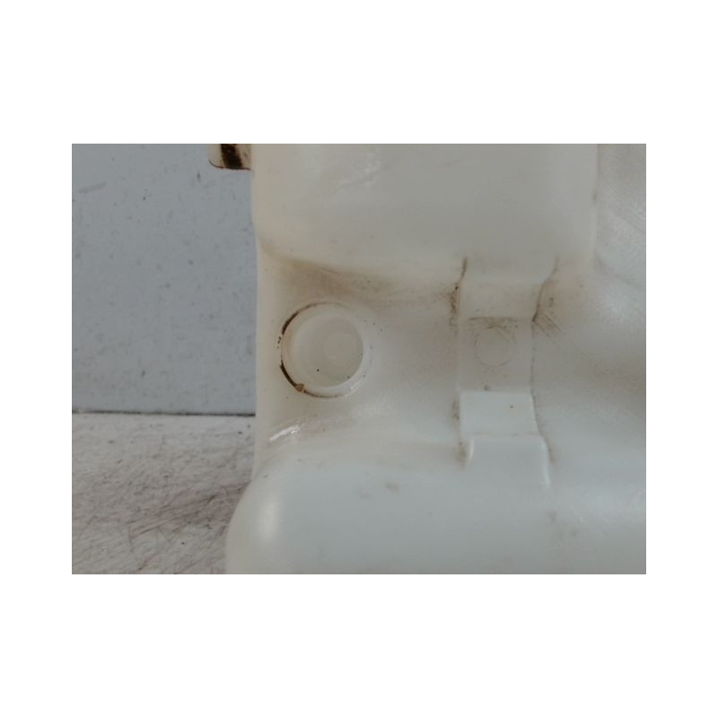 RESERVOIR LAVE-GLACE AVANT RENAULT MEGANE III 2008-