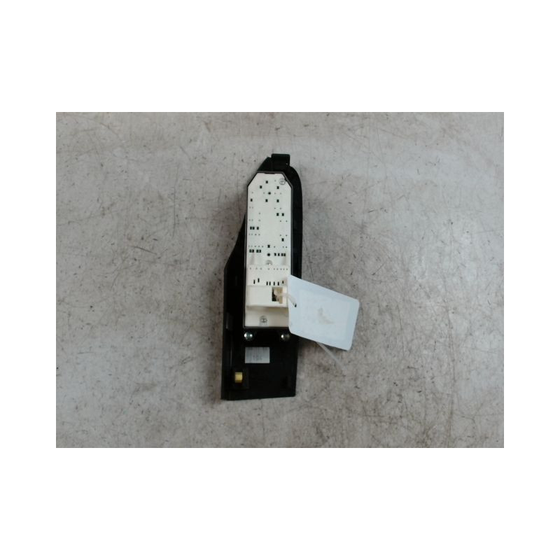 COMMANDE LEVE-GLACE PORTE AVG TOYOTA AURIS 2010-