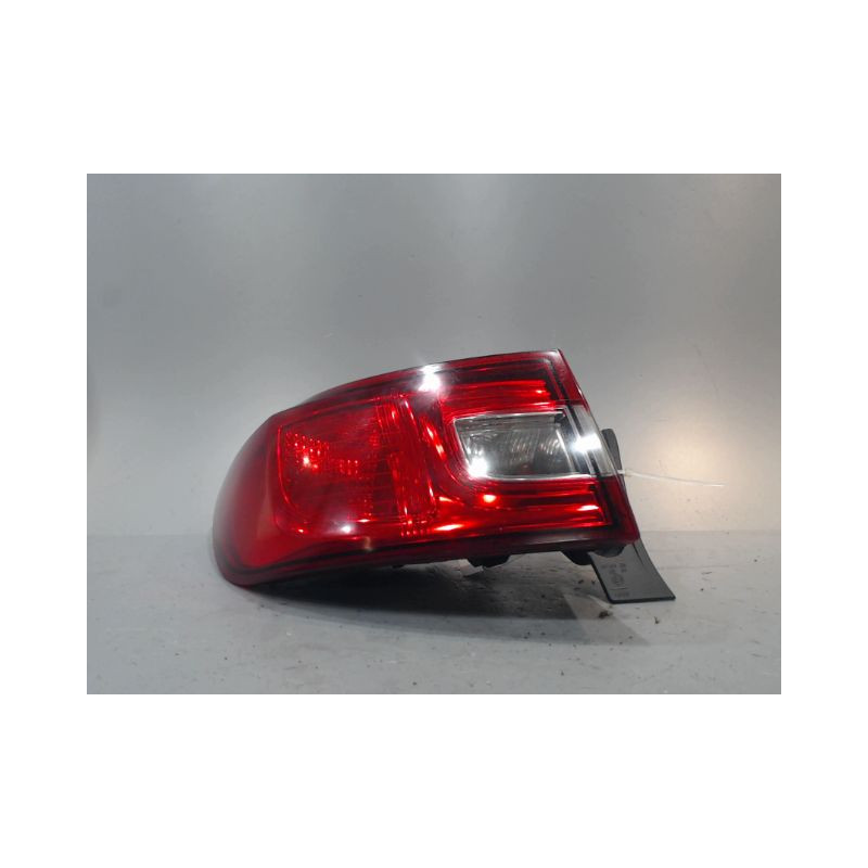 FEU ARRIERE GAUCHE  RENAULT CLIO