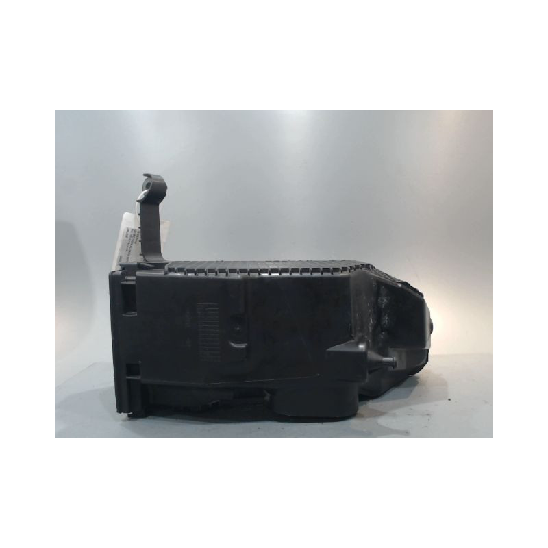 BOITIER FILTRE A AIR RENAULT CLIO
