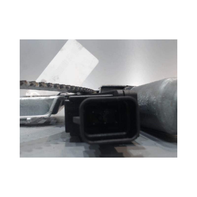 MECANISME+MOTEUR LEVE-GLACE AVANT DROIT OPEL CORSA