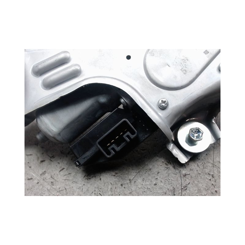 MOTEUR ESSUIE-GLACE ARRIERE TOYOTA AURIS