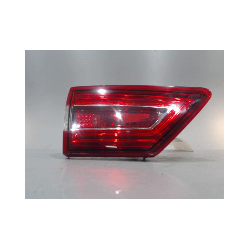 FEU ARRIERE INTERIEUR GAUCHE RENAULT CLIO