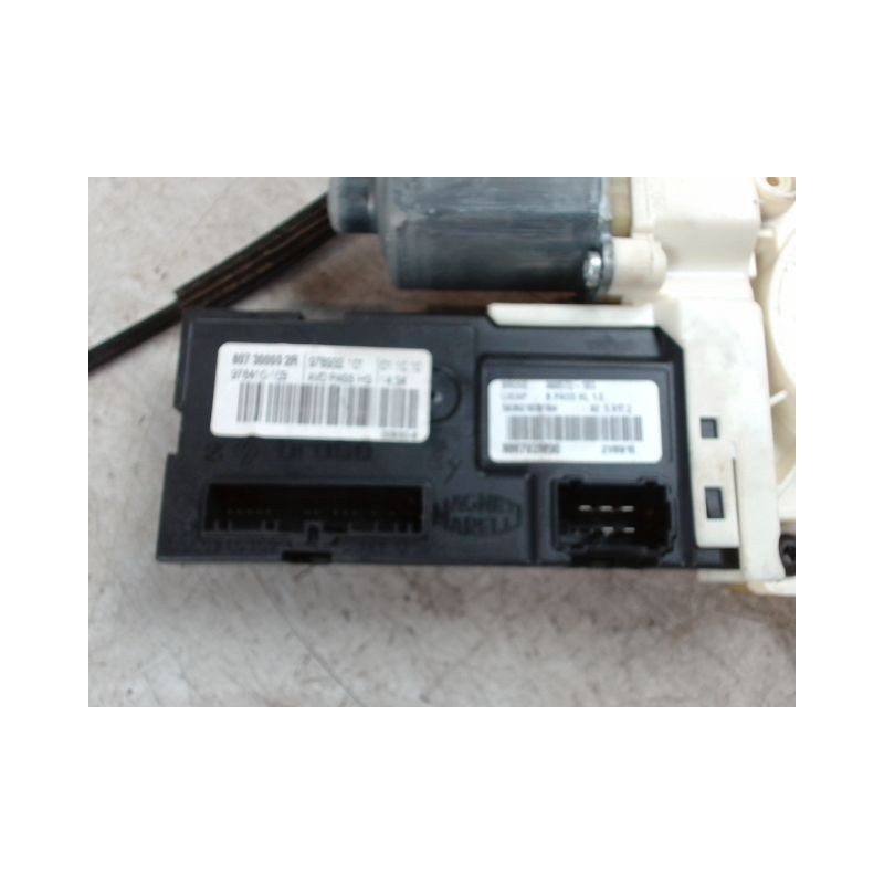 MECANISME+MOTEUR LEVE-GLACE AVANT DROIT RENAULT LAGUNA III 2009-