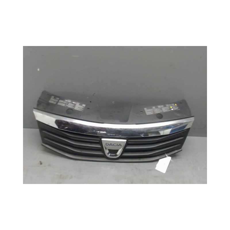CALANDRE DACIA SANDERO